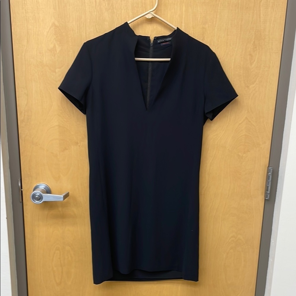 Alice + Olivia black shift mini Dress
